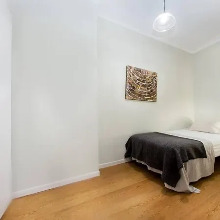 Bright And Modern 3bedroom In Ramblas 3 1b * Barcelona